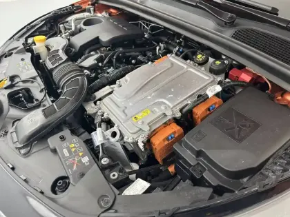 Photo 73 Renault Clio  E-Tech full hybrid 145 ch GSR2