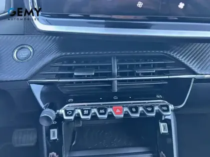 Photo 18 Peugeot 2008  PureTech 130 S&S EAT8