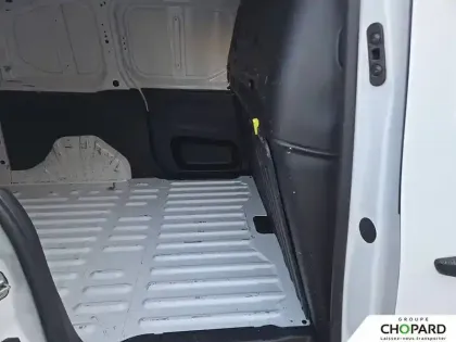 Photo 19 Peugeot Partner  FOURGON STANDARD 650 KG BLUEHDI 100 S&S BVM6