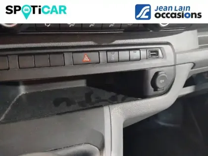 Photo 19 Peugeot Expert  CA STANDARD 2.0 BLUEHDI 120 S&S BVM6