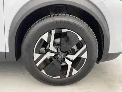 Photo 17 Peugeot 2008  100 S&S BVM6