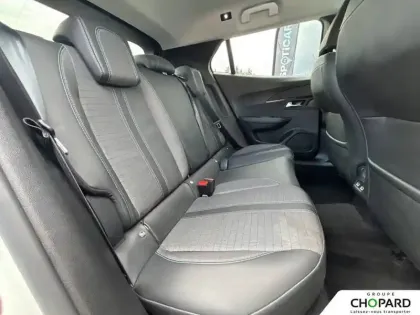 Photo 73 Peugeot 2008  PureTech 130 S&S EAT8