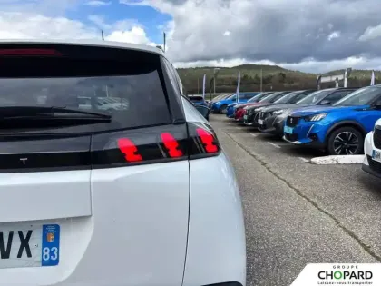 Photo 96 Peugeot 2008  PureTech 130 S&S EAT8