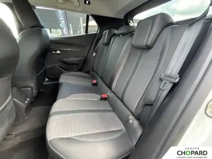 Photo 108 Peugeot 2008  PureTech 130 S&S EAT8