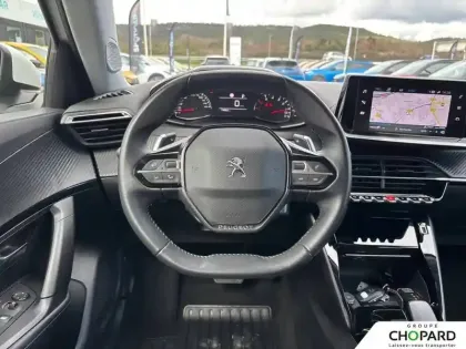 Photo 15 Peugeot 2008  PureTech 130 S&S EAT8