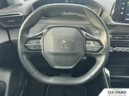 Photo 15 Peugeot 2008  Electrique 136 ch