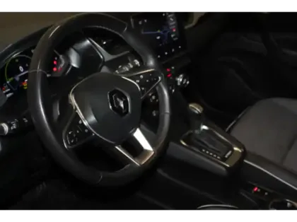 Photo 7 Renault Captur  E-Tech Plug-in 160 - 21