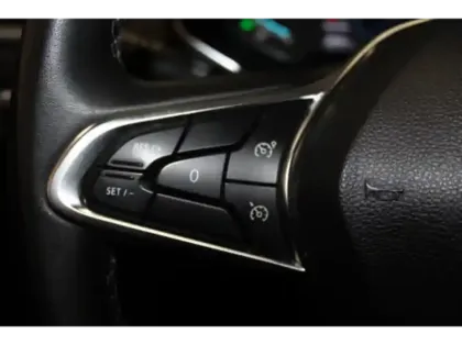 Photo 15 Renault Captur  E-Tech Plug-in 160 - 21