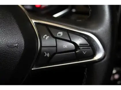 Photo 14 Renault Captur  E-Tech Plug-in 160 - 21