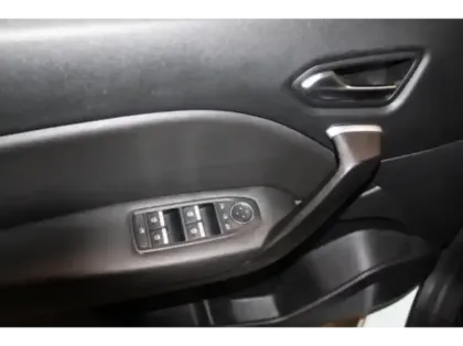 Photo 8 Renault Captur  E-Tech Plug-in 160 - 21