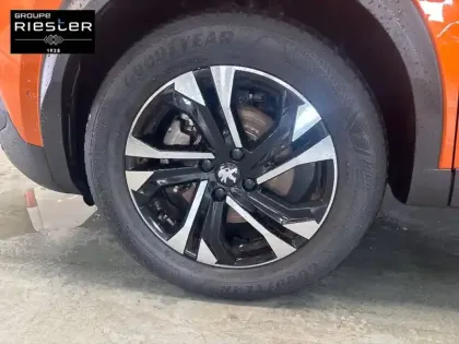 Photo 12 Peugeot 2008  BlueHDi 130 S&S EAT8