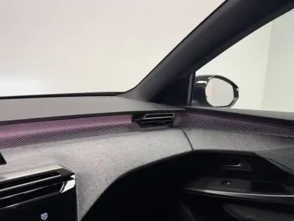 Photo 102 Peugeot 5008  Plug-in Hybrid 195 e-DCS7