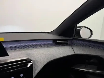 Photo 35 Peugeot 5008  Plug-in Hybrid 195 e-DCS7