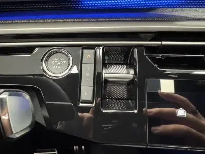 Photo 80 Peugeot 5008  Plug-in Hybrid 195 e-DCS7