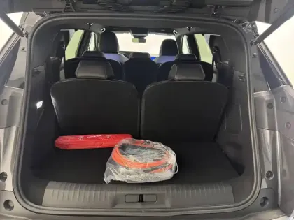 Photo 5 Peugeot 5008  Plug-in Hybrid 195 e-DCS7