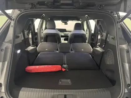 Photo 118 Peugeot 5008  Plug-in Hybrid 195 e-DCS7