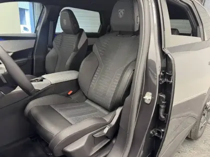 Photo 122 Peugeot 5008  Plug-in Hybrid 195 e-DCS7