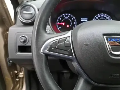 Photo 31 Dacia Duster  Blue dCi 115 4x2