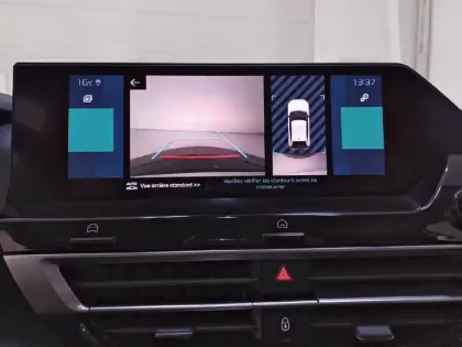 Photo 23 Citroën C4 e- 136 ch Automatique