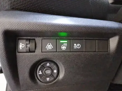 Photo 22 Citroën C4 e- 136 ch Automatique