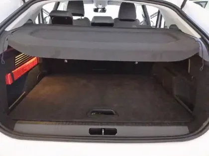 Photo 5 Citroën C4 e- 136 ch Automatique