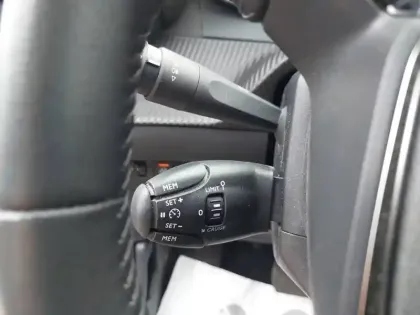 Photo 14 Peugeot 208  Electrique 50 kWh 136ch