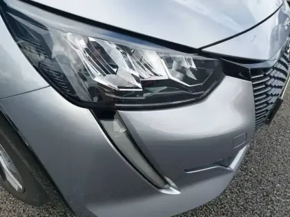 Photo 15 Peugeot 208  Electrique 50 kWh 136ch