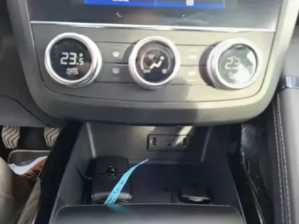 Photo 22 Renault Kadjar  TCe 140 FAP