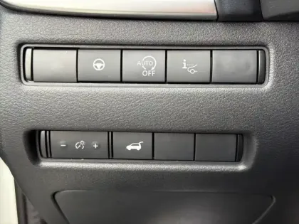 Photo 18 Nissan Qashqai  Mild Hybrid 158 ch Xtronic