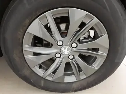 Photo 12 Peugeot 2008  Electrique 136 ch