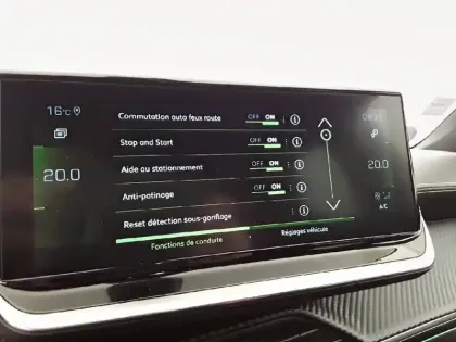 Photo 50 Peugeot 2008  PureTech 130 S&S BVM6