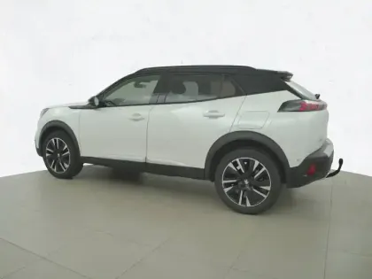 Photo 64 Peugeot 2008  PureTech 130 S&S BVM6