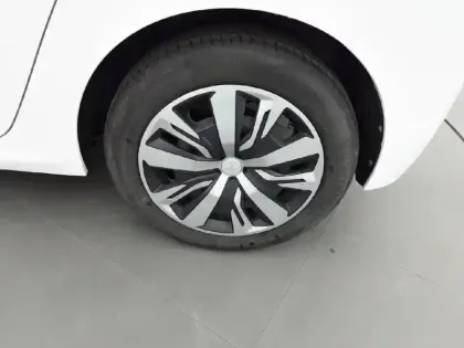 Photo 54 Peugeot 208  PureTech 75 S&S BVM5