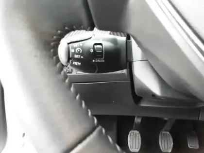 Photo 60 Peugeot 208  PureTech 75 S&S BVM5