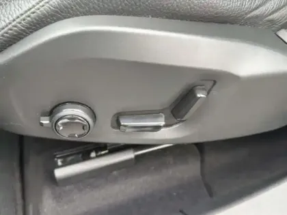 Photo 15 Volvo Xc60  T6 Recharge AWD 253 ch + 145 ch Geartronic 8