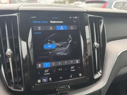 Photo 30 Volvo Xc60  T6 Recharge AWD 253 ch + 145 ch Geartronic 8