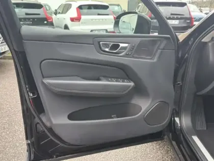 Photo 12 Volvo Xc60  T6 Recharge AWD 253 ch + 145 ch Geartronic 8