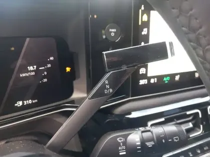 Photo 12 Renault 5 Renault  E-Tech Electrique 10 ch autonomie confort