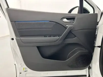 Photo 10 Renault Symbioz  E-Tech full hybrid 145