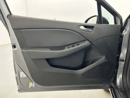 Photo 10 Renault Clio Gén. V (BJA) Ph2 Evolution 5