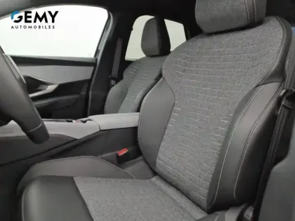 Photo 8 Peugeot 3008  Hybrid 145 e-DCS6