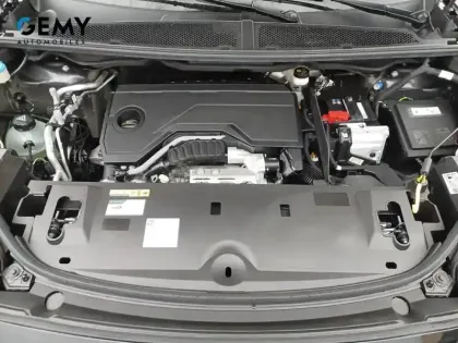 Photo 16 Peugeot 3008  Hybrid 145 e-DCS6