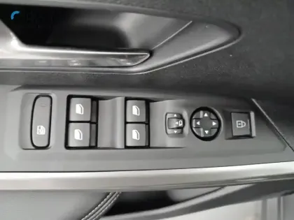 Photo 11 Peugeot 3008  Hybrid 145 e-DCS6