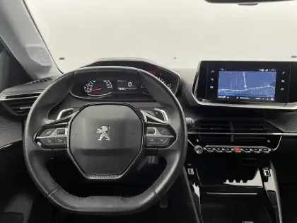 Photo 21 Peugeot 208  PureTech 100 S&S EAT8