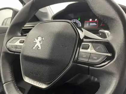 Photo 28 Peugeot 208  PureTech 100 S&S EAT8