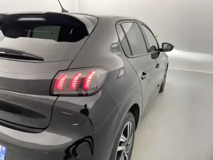 Photo 30 Peugeot 208  PureTech 100 S&S EAT8