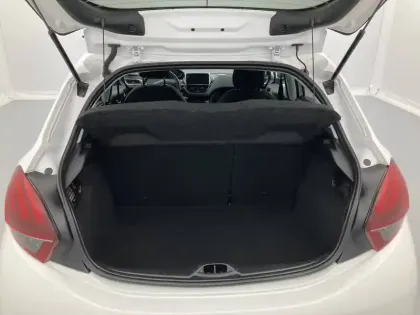 Photo 6 Peugeot 208  PureTech 82ch S&S BVM5