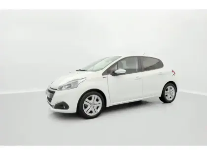Photo Peugeot 208 Signature
