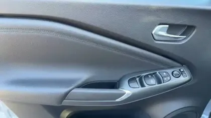 Photo 25 Nissan Juke  HYBRID 143