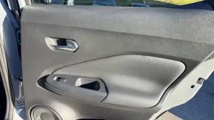 Photo 36 Nissan Juke  HYBRID 143